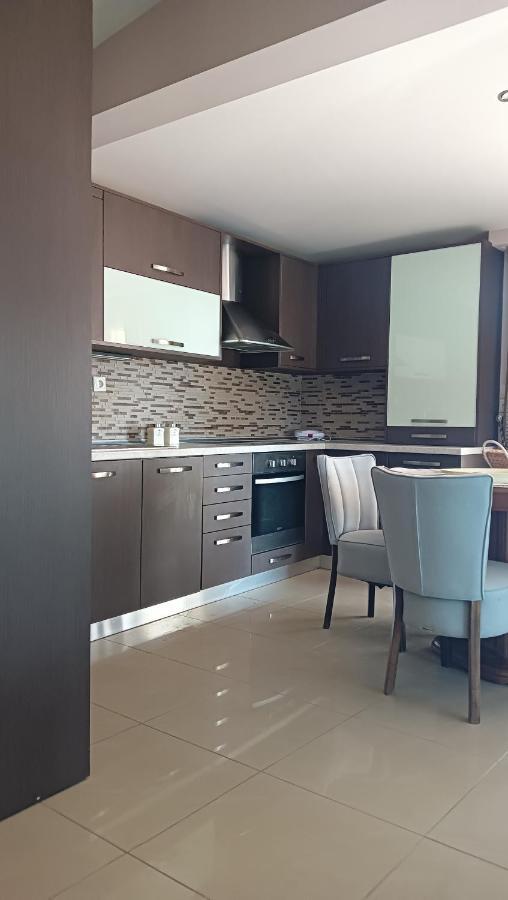 Revi'S Apartments Неос Мармарас Екстериор снимка