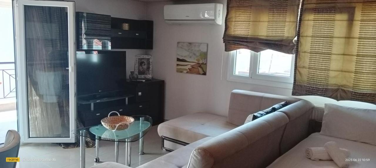 Revi'S Apartments Неос Мармарас Екстериор снимка